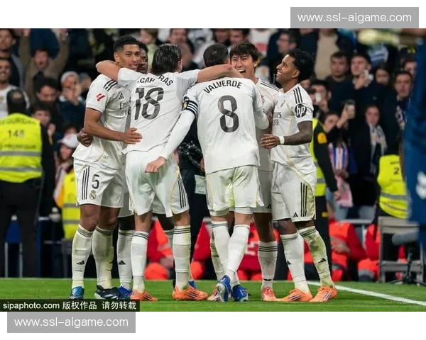 巴列卡诺球员与皇马球员发生冲突，场面一度紧张