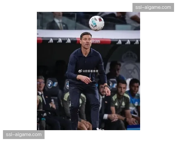 德甲俱乐部联合推出的官方播客推出西班牙语版本，首期嘉宾为哈维-阿隆索